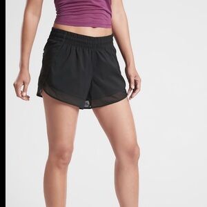 Athleta Racer Short 4” in Black - Size Small